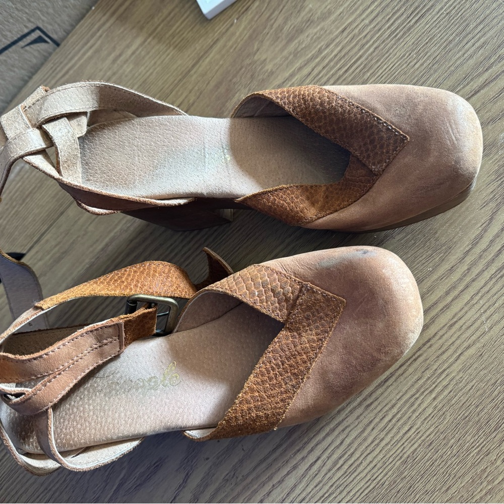 Free people clog heels